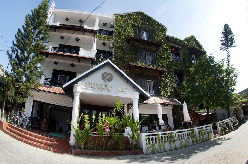 Khách sạn Dream 2*